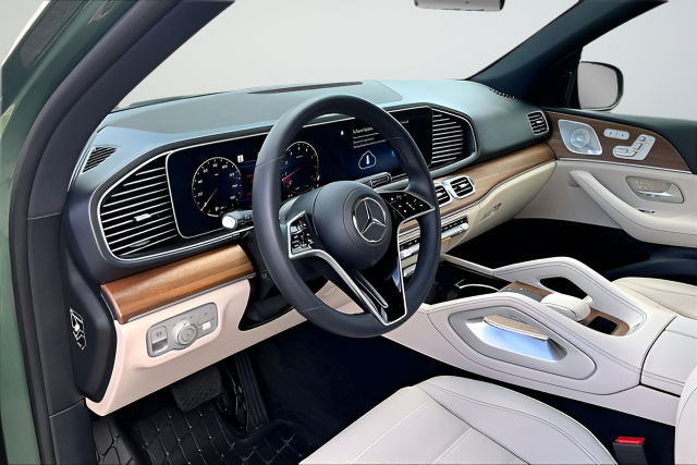 Used 2026  Mercedes-Benz GLE 450 image 7