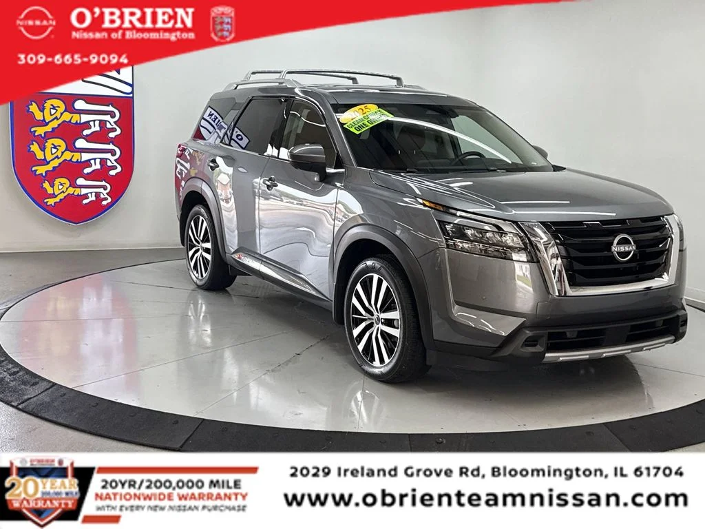 Used 2025 Gun Metallic Nissan Platinum image 1