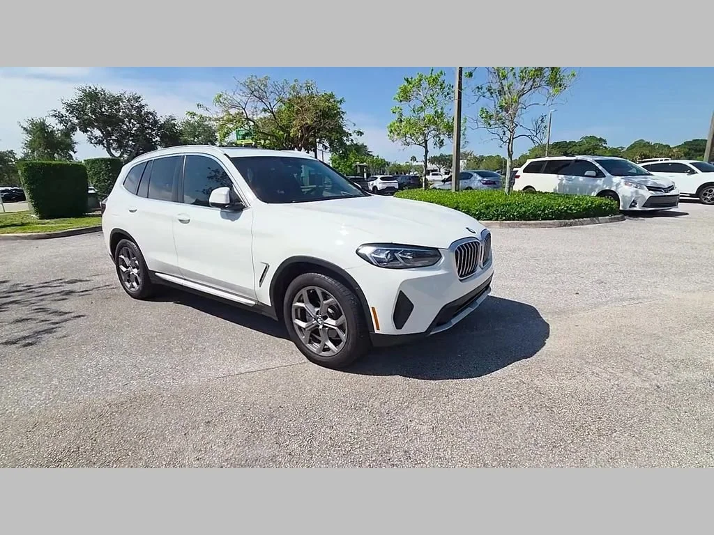 Used 2023 Alpine White BMW xDrive30i image 34