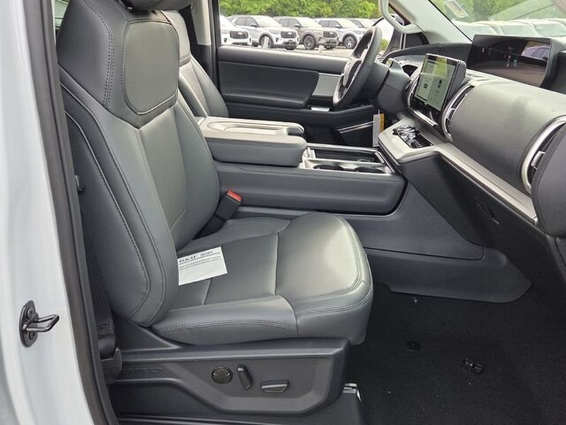 New 2026 Space Silver Metallic Ford Active image 16