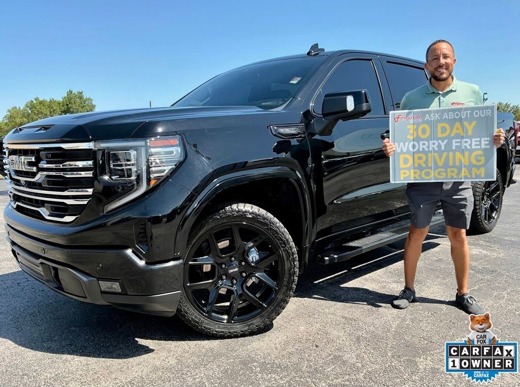 2025 GMC Sierra 4WD Crew Cab Short Box SLT's photo