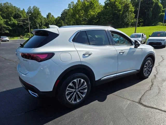 Used 2024 Summit White Buick Preferred image 8