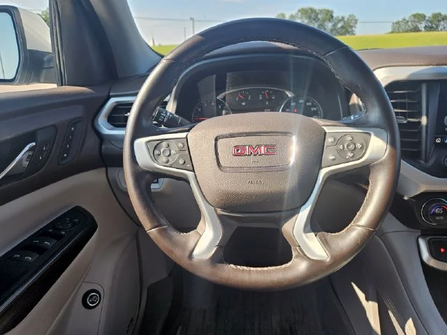 Used 2023 White GMC SLT image 14