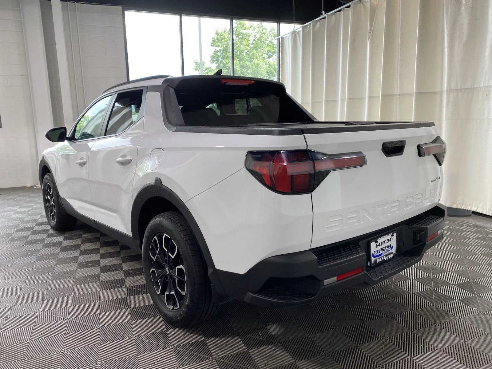 Used 2022 Ice White Hyundai SEL Premium image 5