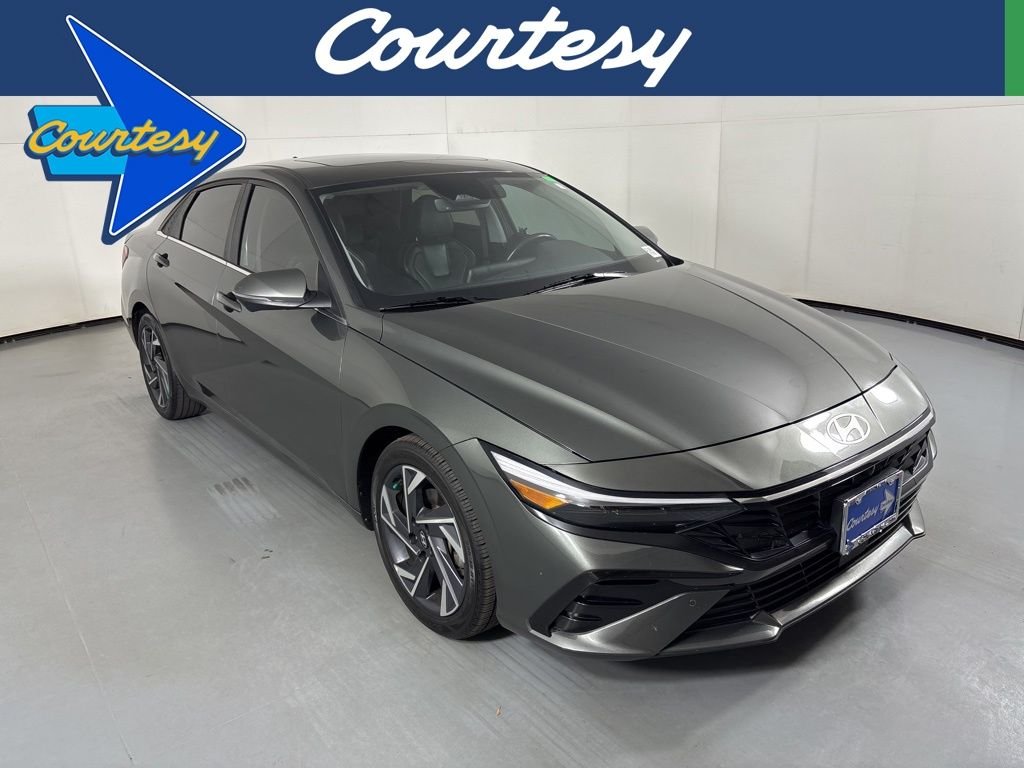 2024 Hyundai Elantra Limited FWD