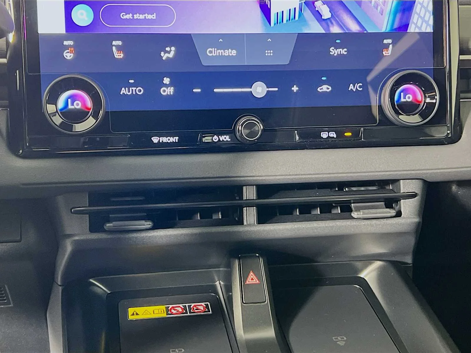 2026 Toyota C-HR SE - Photo 11