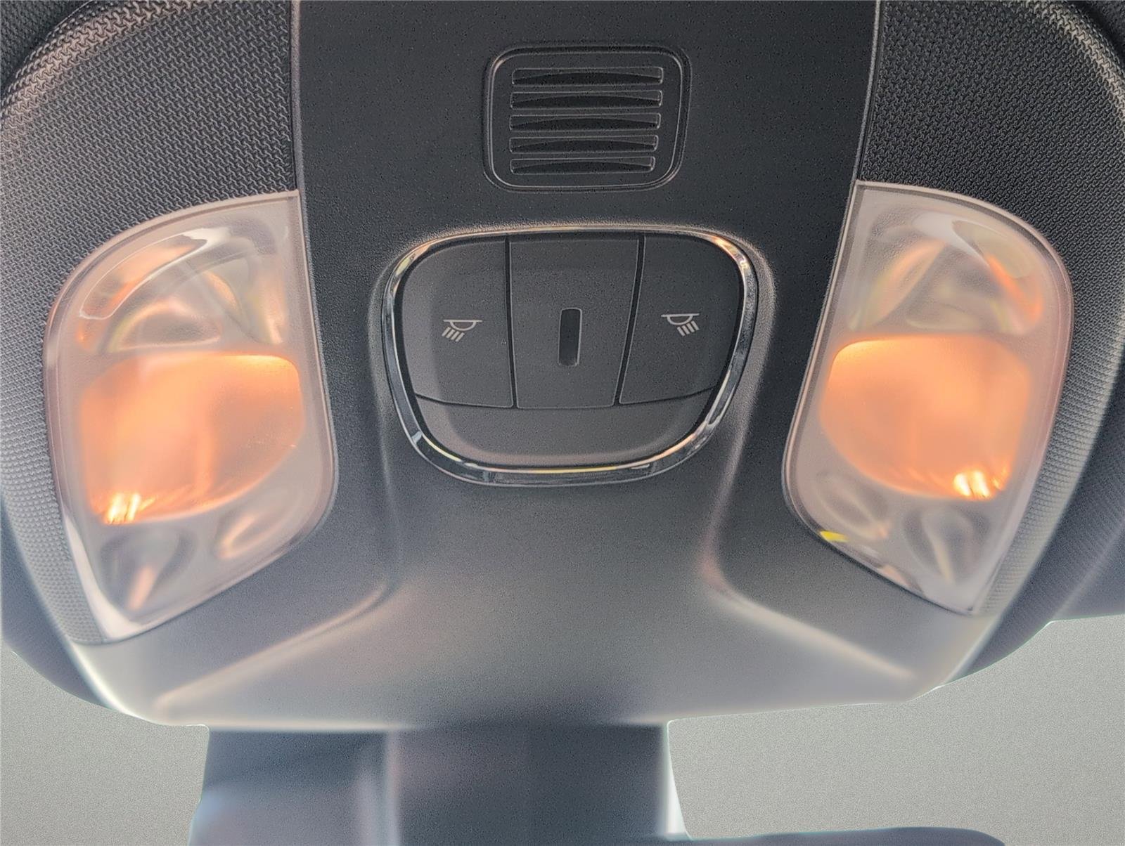 2025 Jeep Compass Trailhawk - Photo 13