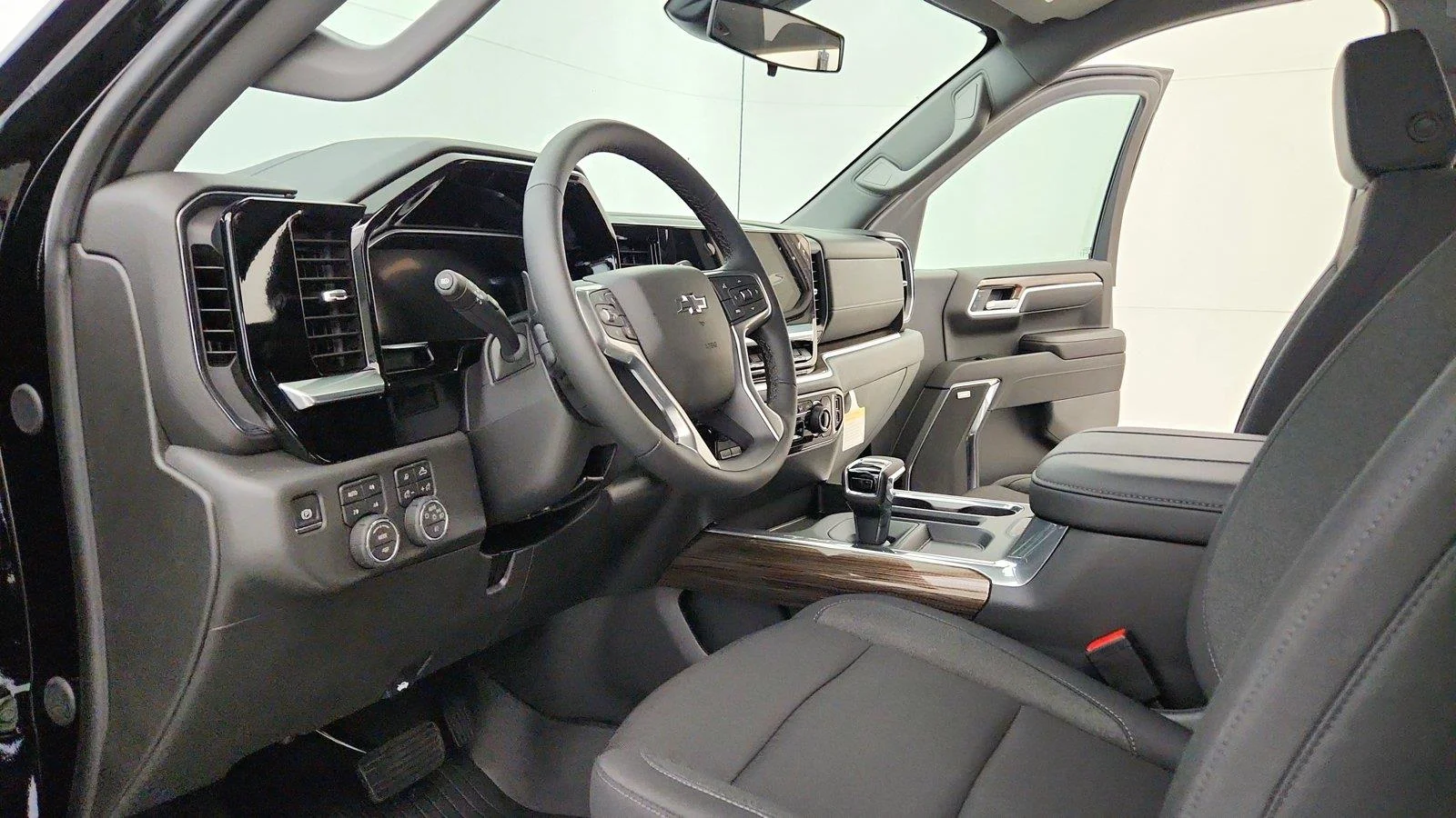 2026 Chevrolet Silverado 1500 LT Trail Boss - Photo 18