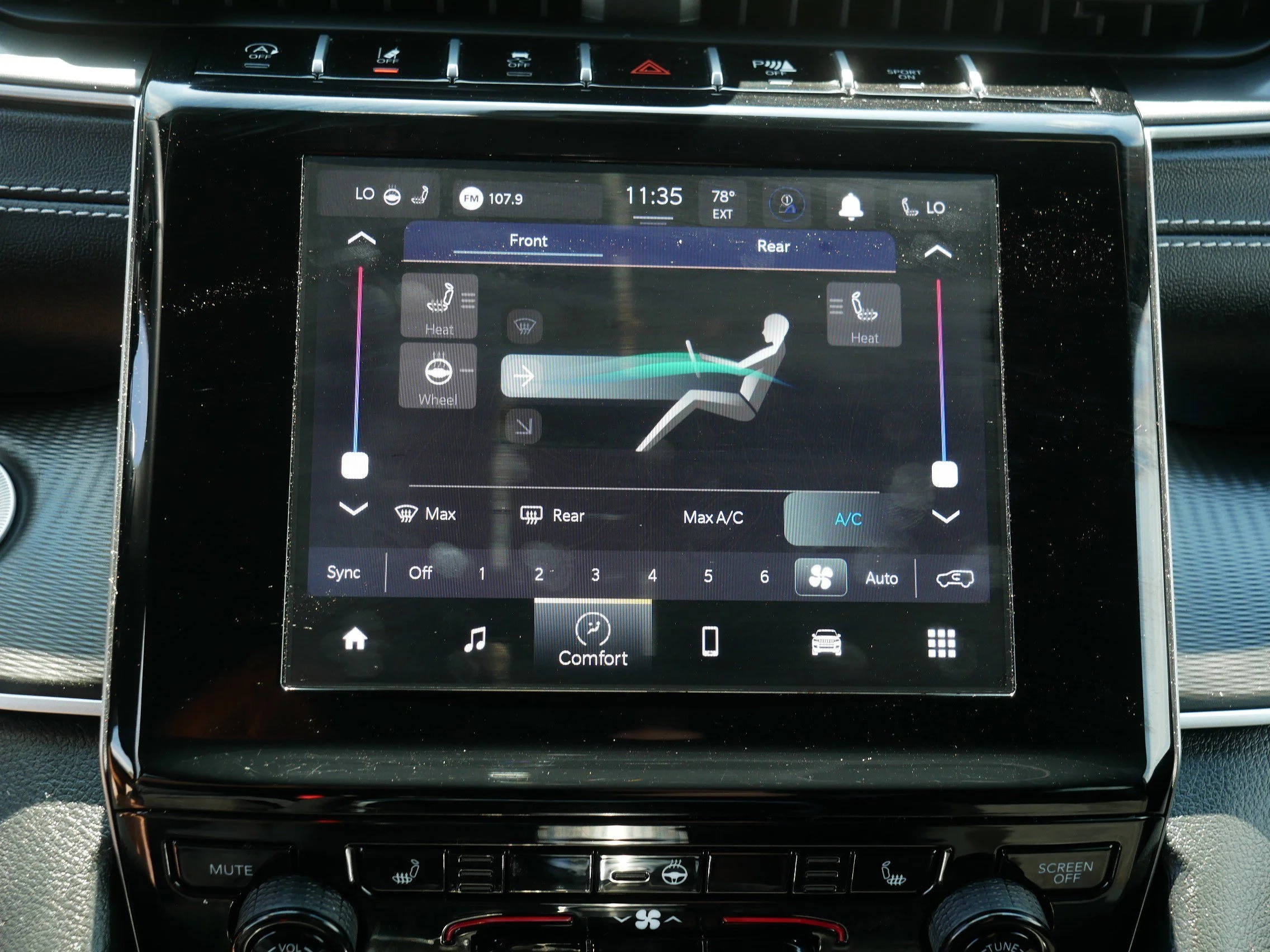 Used 2024 Velvet Red Pearlcoat Jeep Altitude X image 23