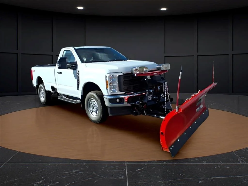 New 2026 Oxford White Ford XL PLOW TRUCK image 23