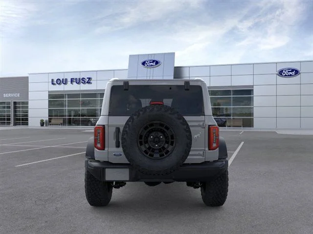 New 2026 Avalanche Gray Ford Badlands image 5