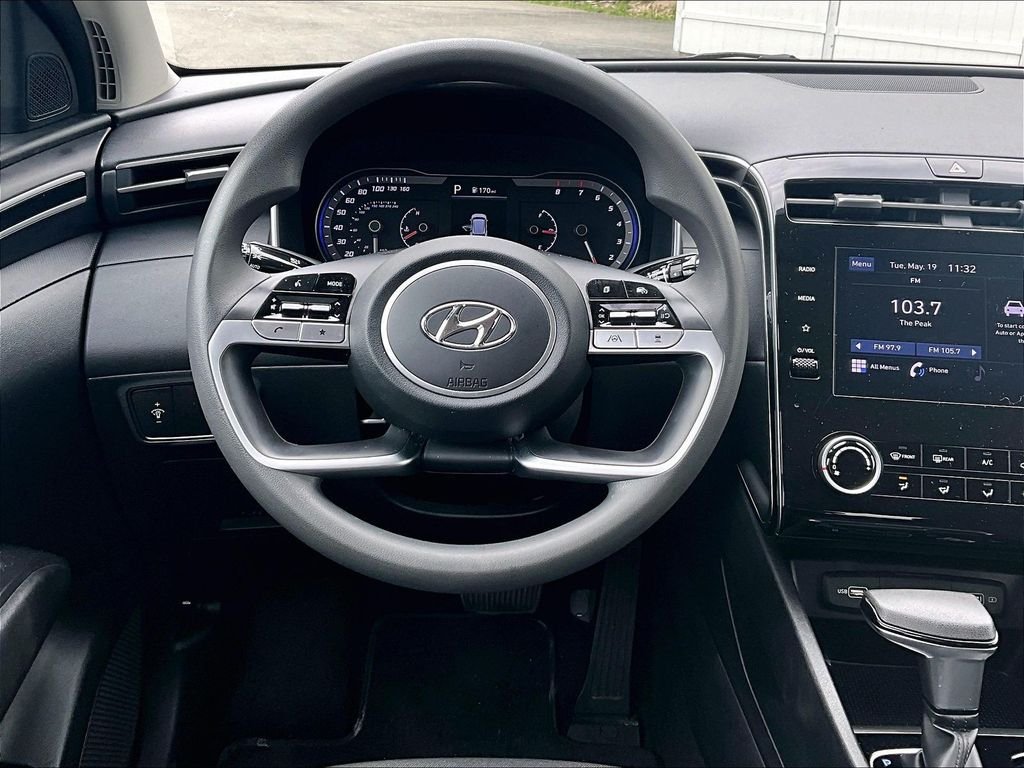 Used 2022 Amazon Gray Hyundai SEL image 17
