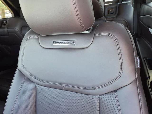 New 2026 Star White Metallic Tri-Coat Ford Platinum™ image 44