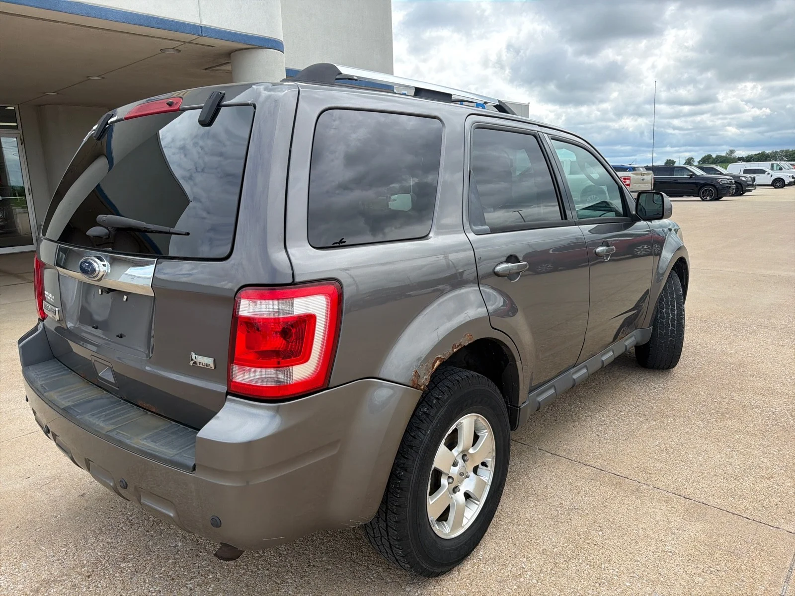 Used 2012 Gray Ford Limited image 10