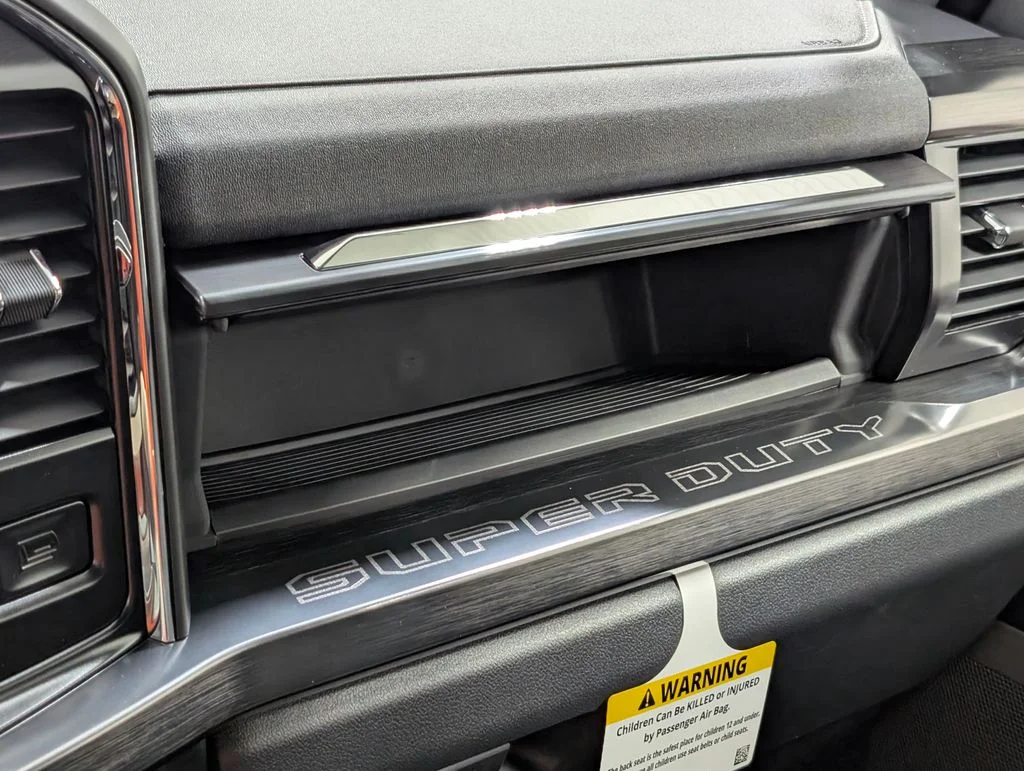 New 2026 Agate Black Metallic Ford F-250® Lariat® image 12