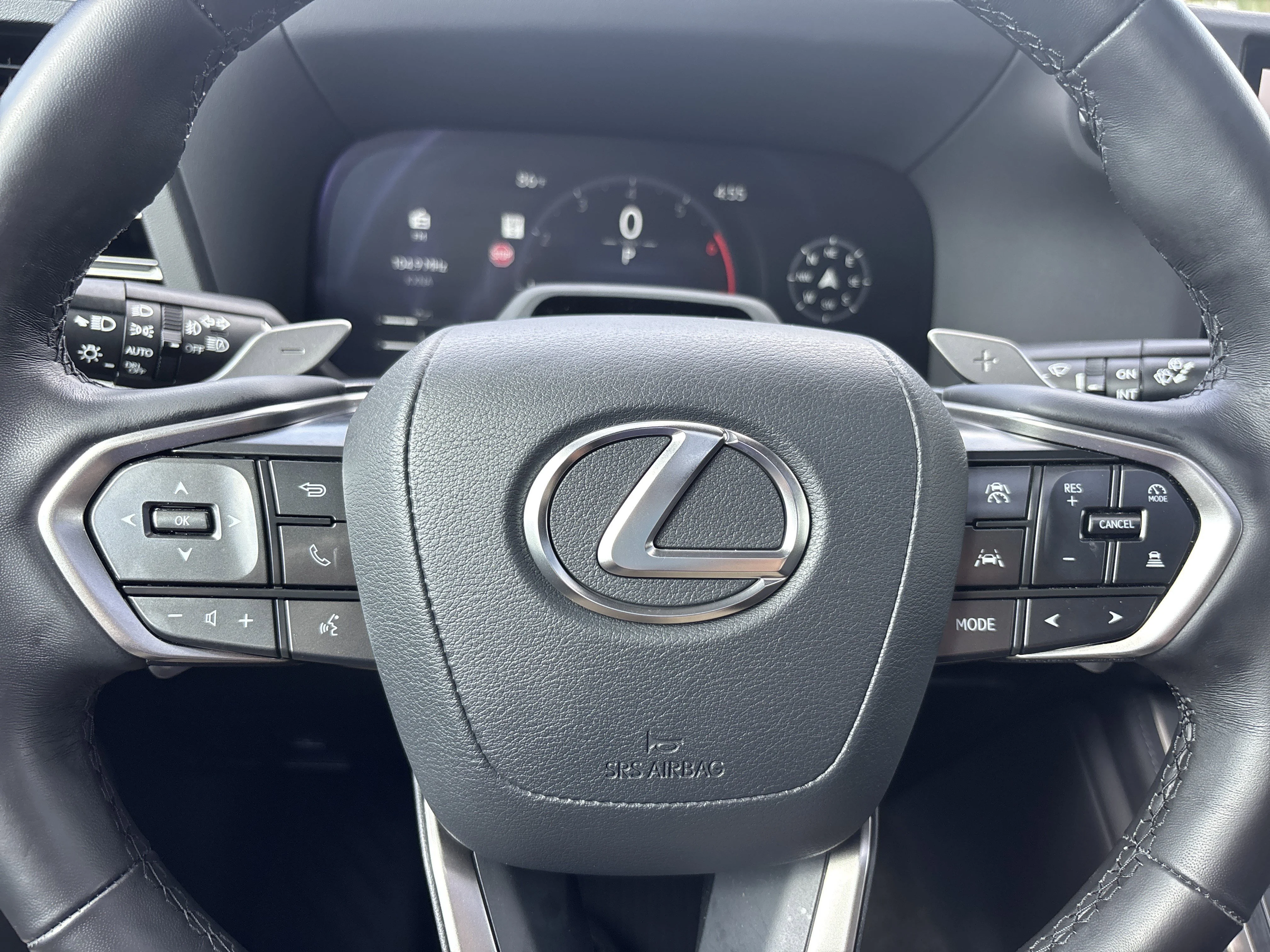 Used 2024 Incognito Lexus GX 550 Overtrail+ 4WD image 30