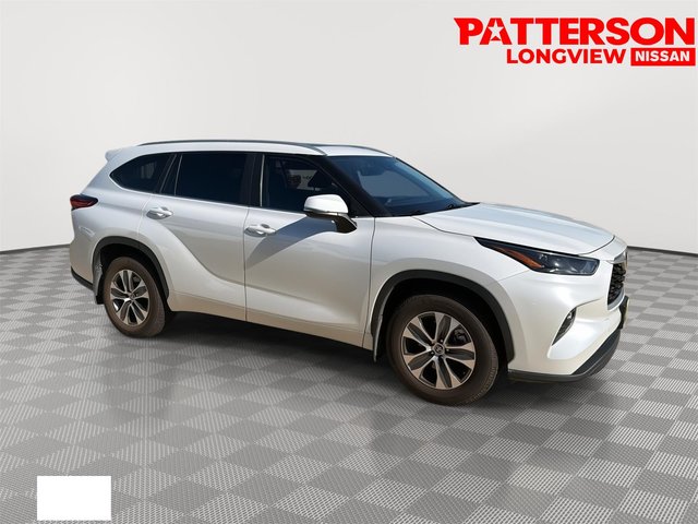 Pre-Owned 2023 Toyota Highlander XLE