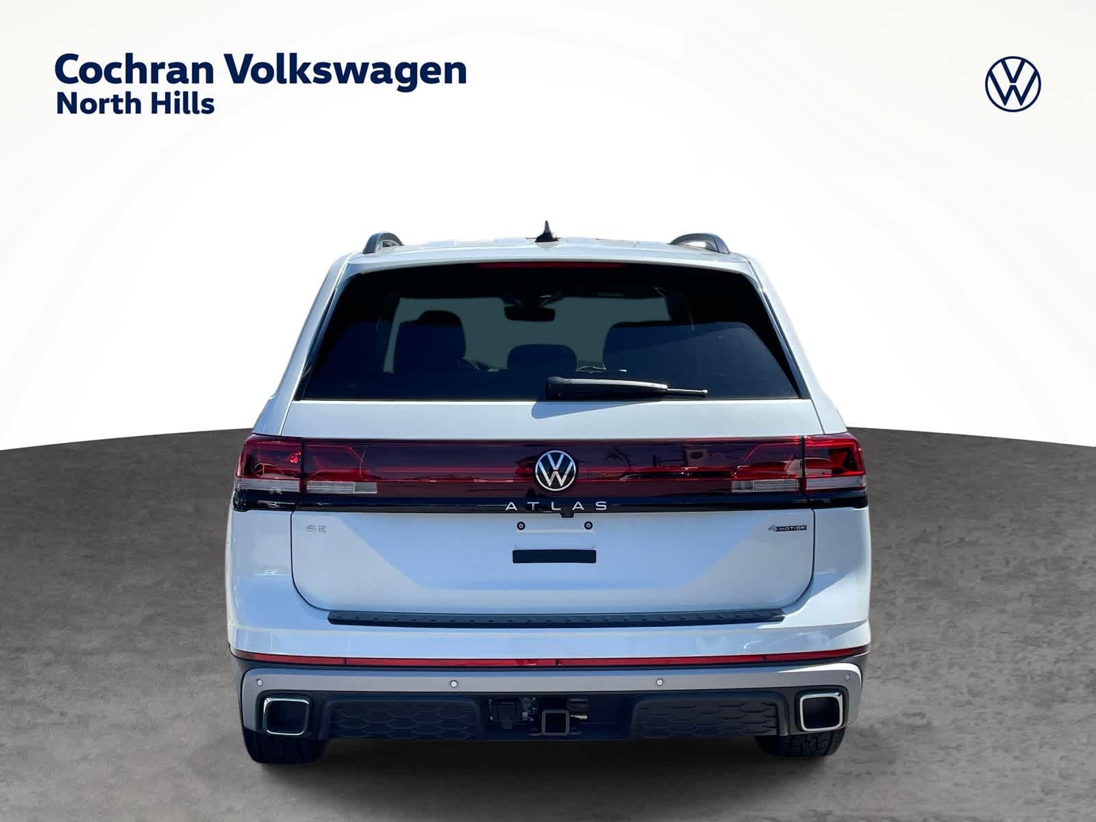 New 2026 Opal White Pearl Volkswagen 2.0T Peak Edition image 4