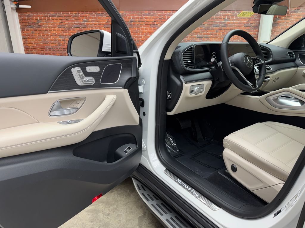 New 2026 White Mercedes-Benz GLE 450 Coupe image 9