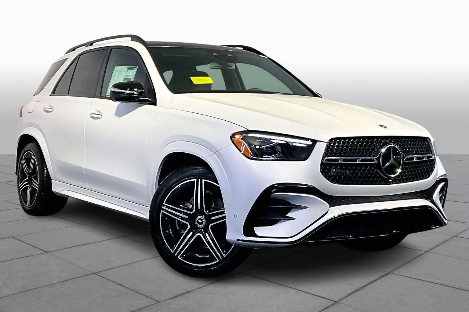 New 2026 MANUFAKTUR Moonlight White Magno Mercedes-Benz GLE 350 image 19