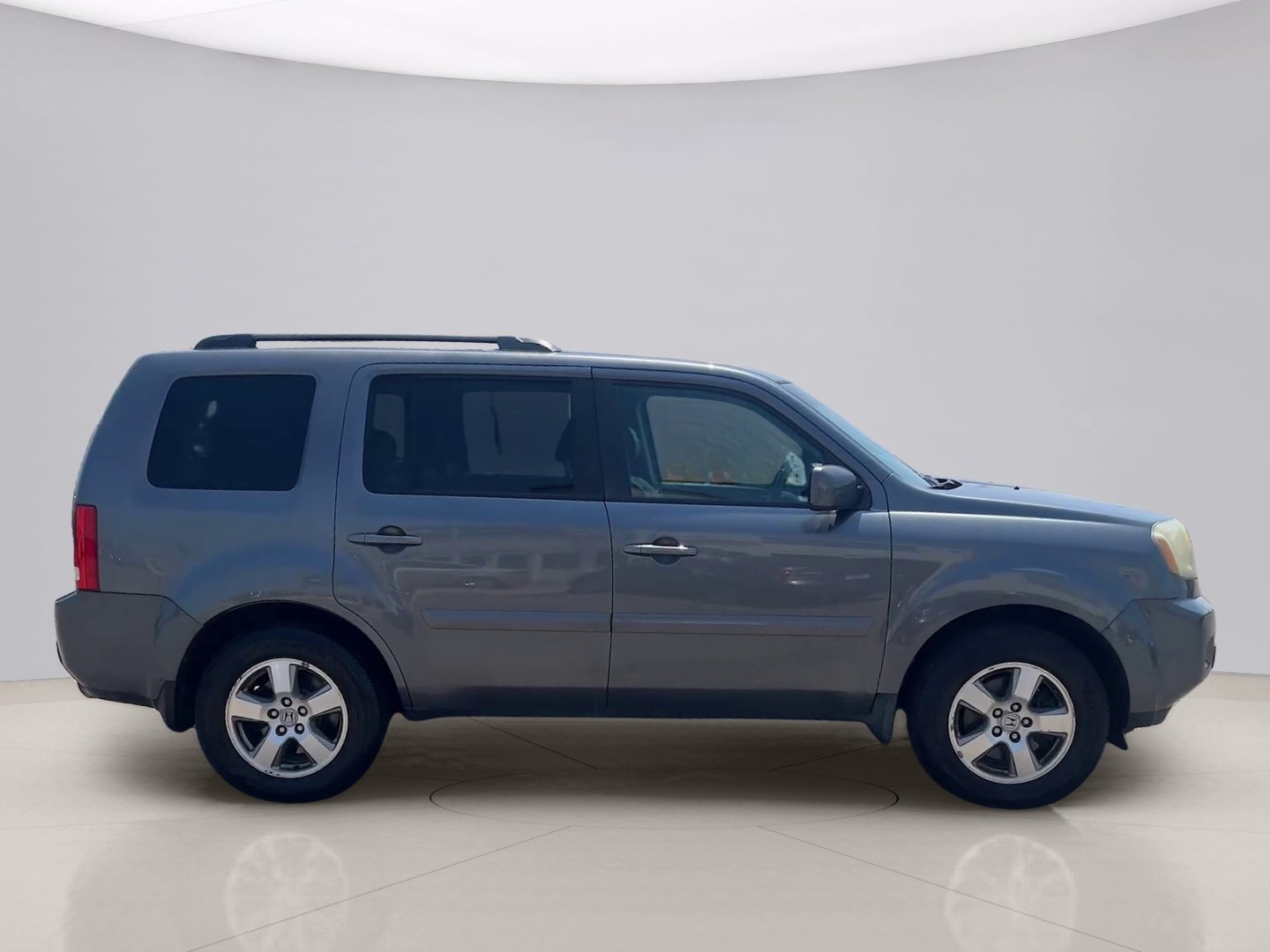 Used 2011 Gray Honda EX-L 4WD image 6