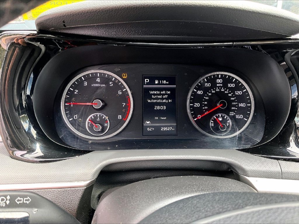 Used 2024 White Kia GT-Line image 8
