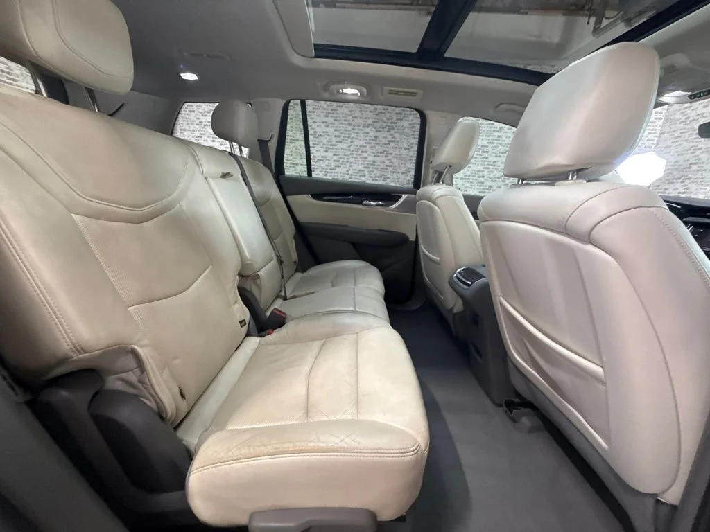 Used 2020 Red Horizon Tintcoat Cadillac Premium Luxury image 13