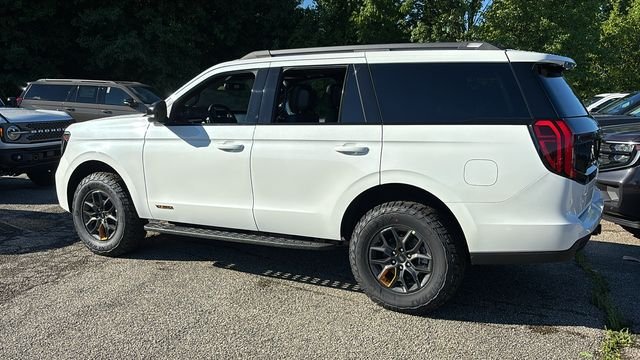 New 2026 Star White Metallic Tri-Coat Ford Tremor image 5