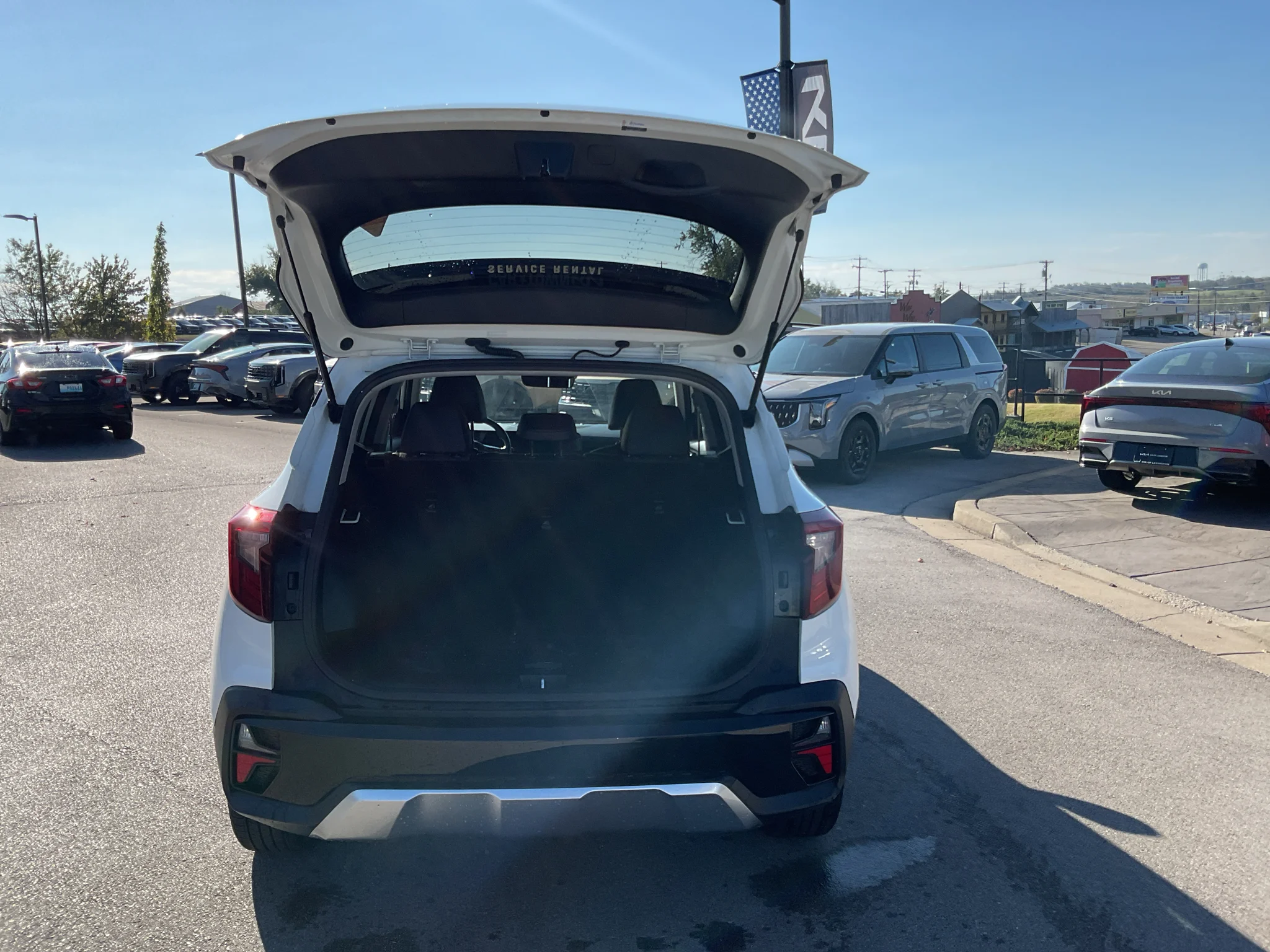 Certified Used 2025 Clear White/Black Roof Kia S image 15