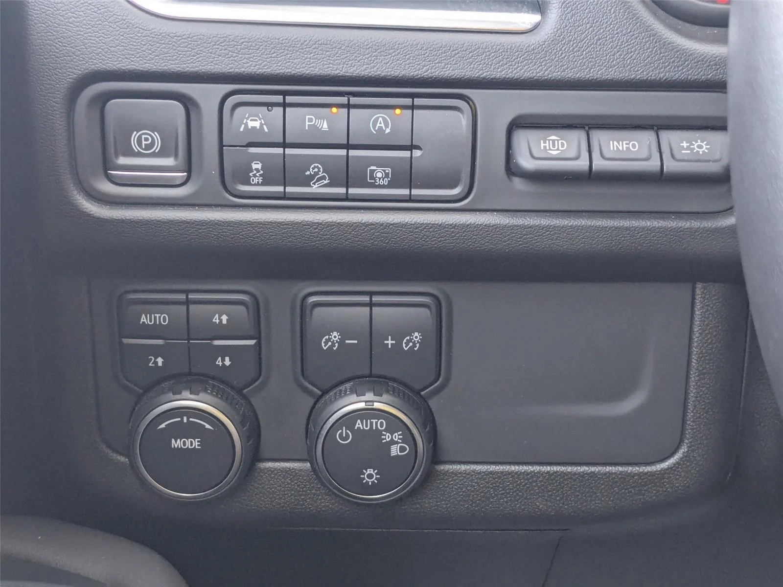 Used 2023 Midnight Blue Metallic Chevrolet Premier image 20