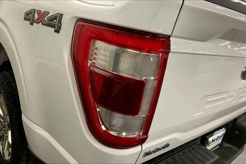 Used 2021 White Ford Lariat image 35