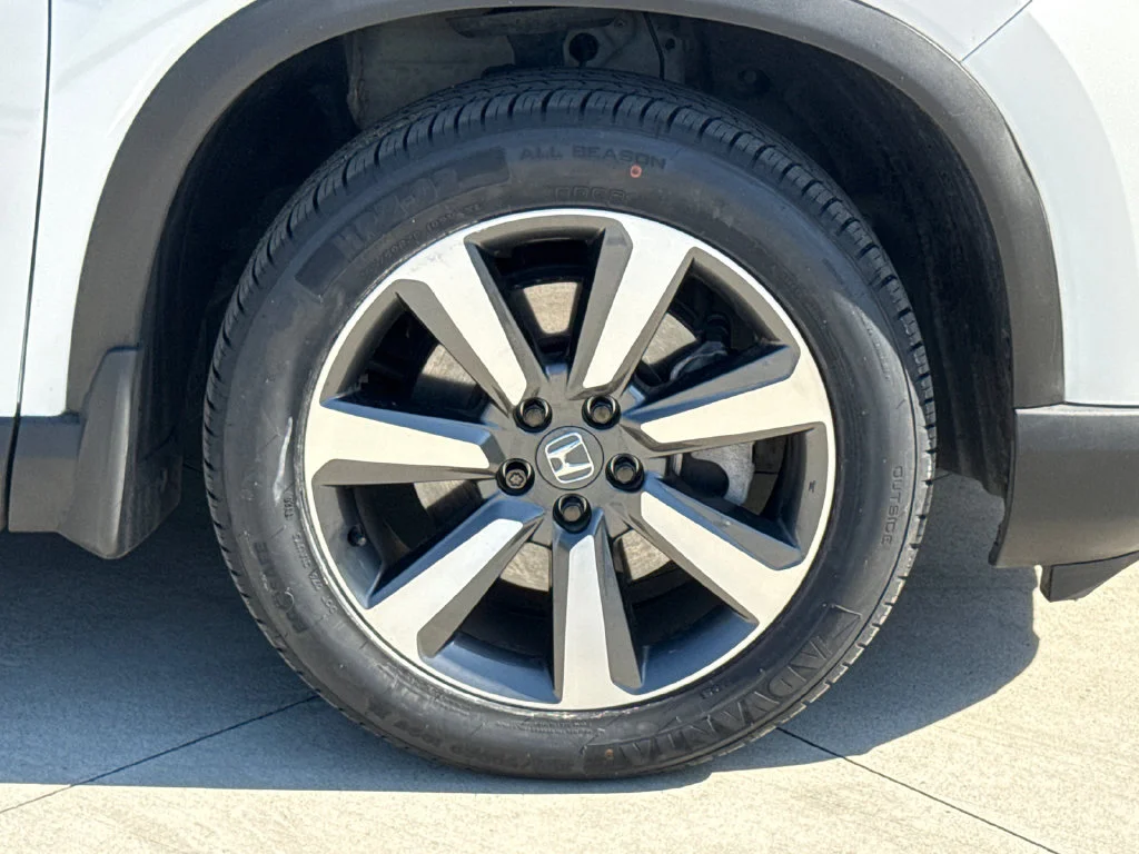 2025 Honda Pilot Touring - Photo 11