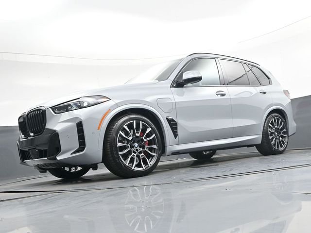 Used 2026 Gray BMW xDrive50e image 38