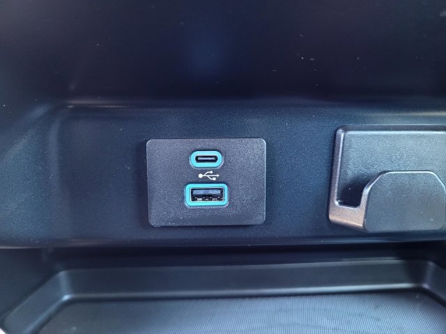 Used 2023 White Ford XL image 18