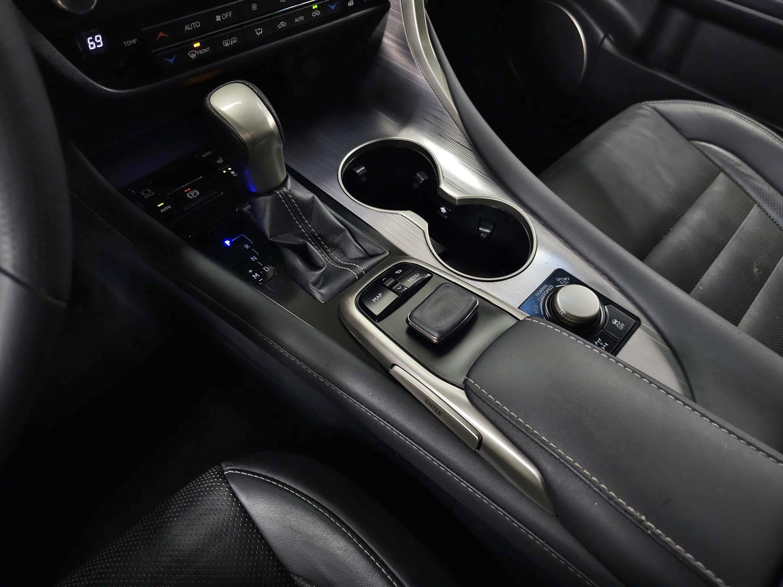 Used 2017 White Lexus F SPORT image 30