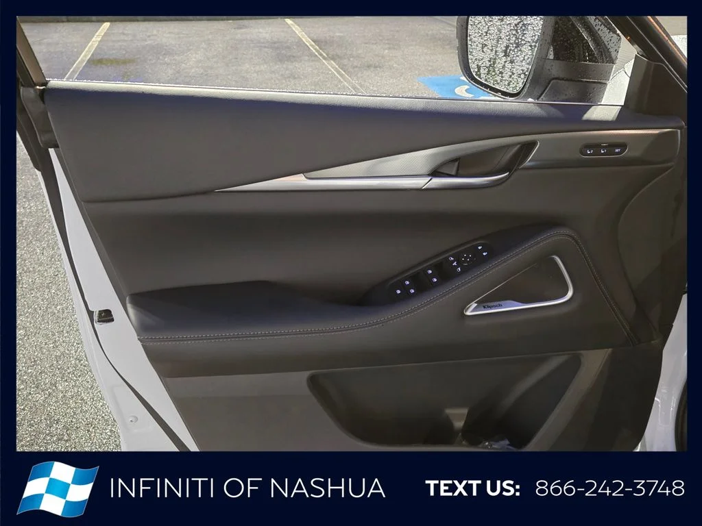 New 2027 RADIANT WHITE INFINITI Luxe AWD image 8