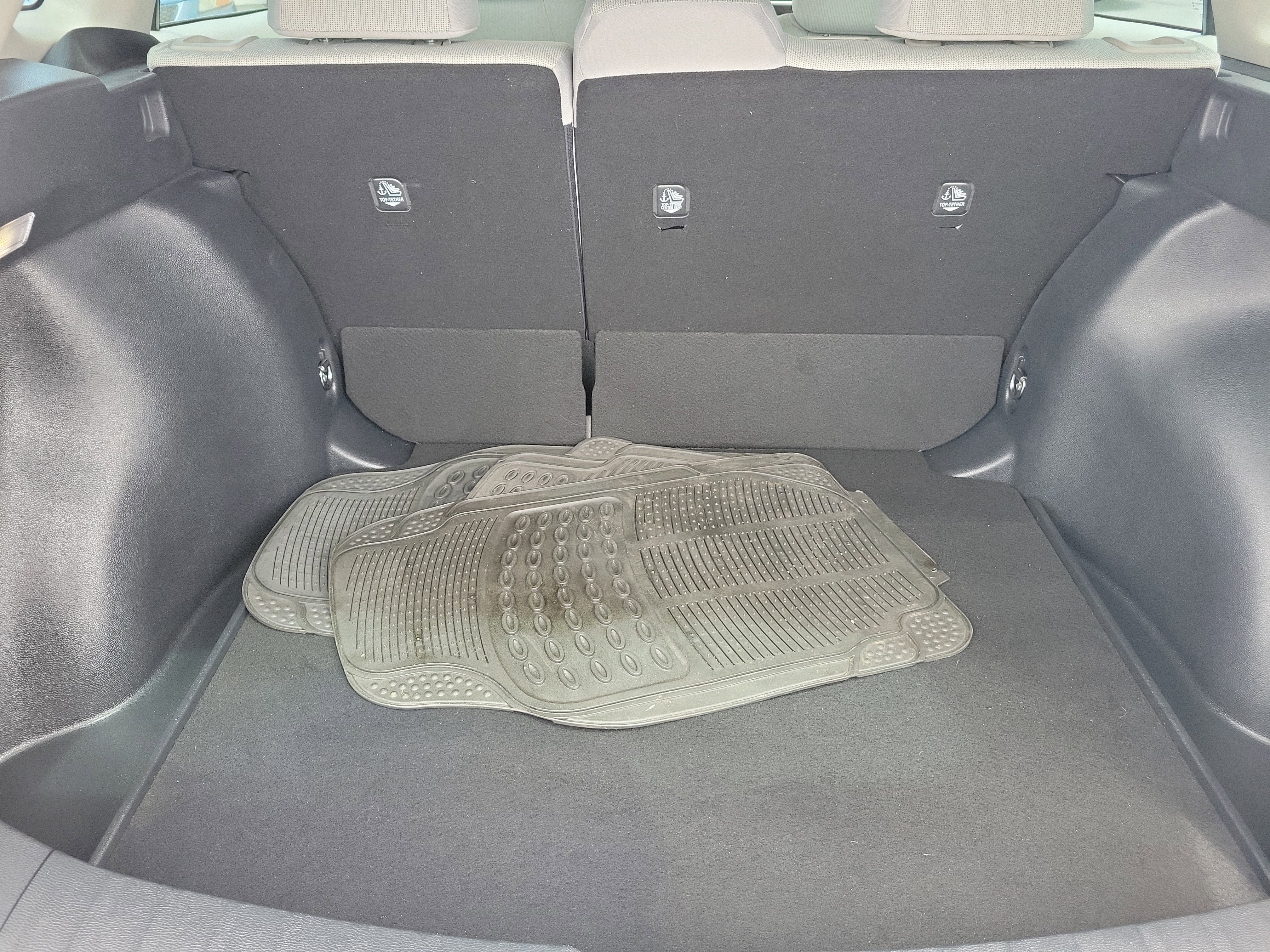 Used 2024 Celestite Toyota L image 9