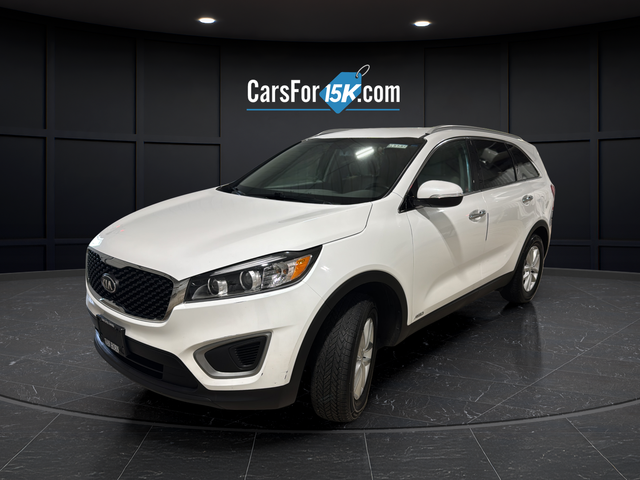 Used 2016 Snow White Pearl Kia LX image 3