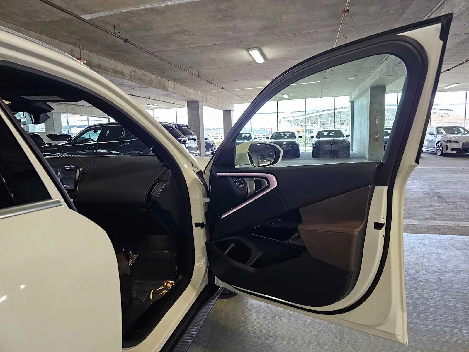New 2026 Alpine White BMW 30 xDrive image 28