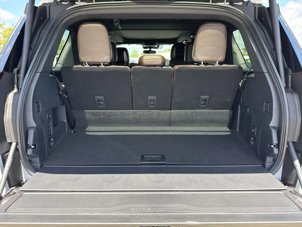 New 2026 Silver Ford King Ranch image 23