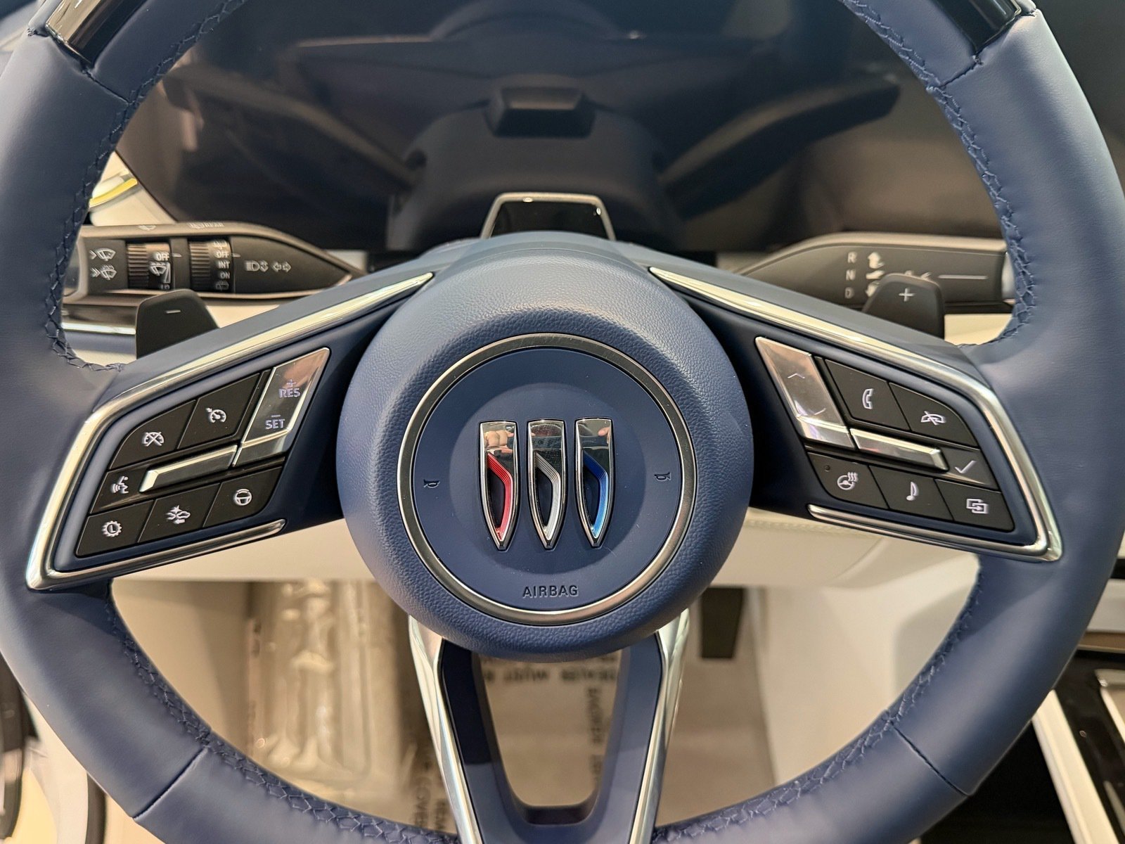 2026 Buick Enclave Avenir - Photo 32