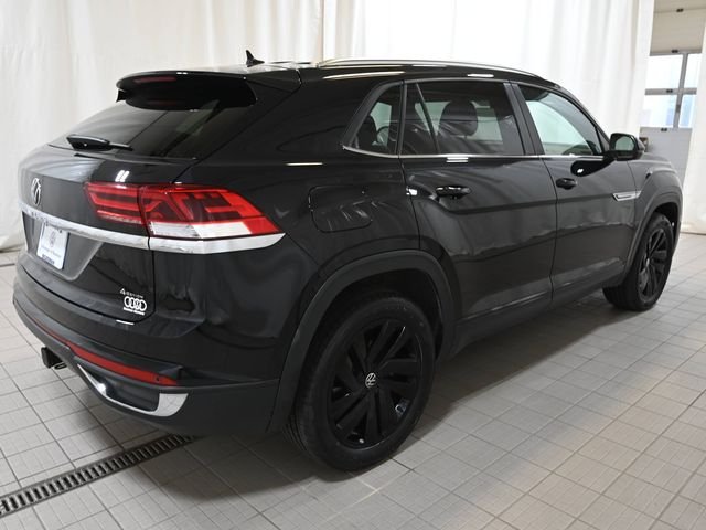 Used 2023 Black Volkswagen 3.6L V6 SE w/Technology image 12