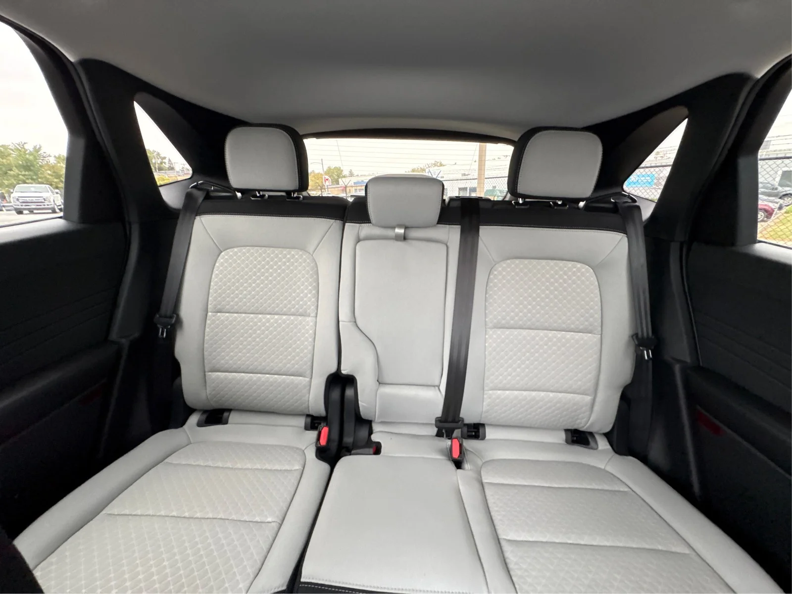 New 2026 CARBONIZED GRAY METALLIC Ford Active image 13