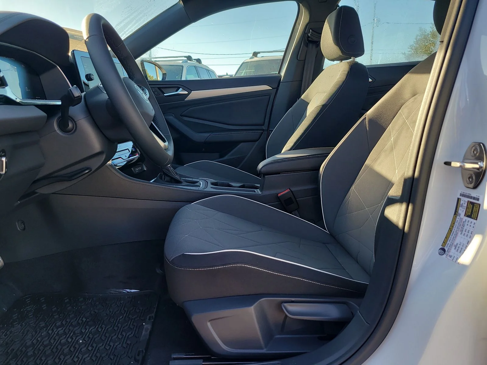 2026 Volkswagen Jetta Sport - Photo 17