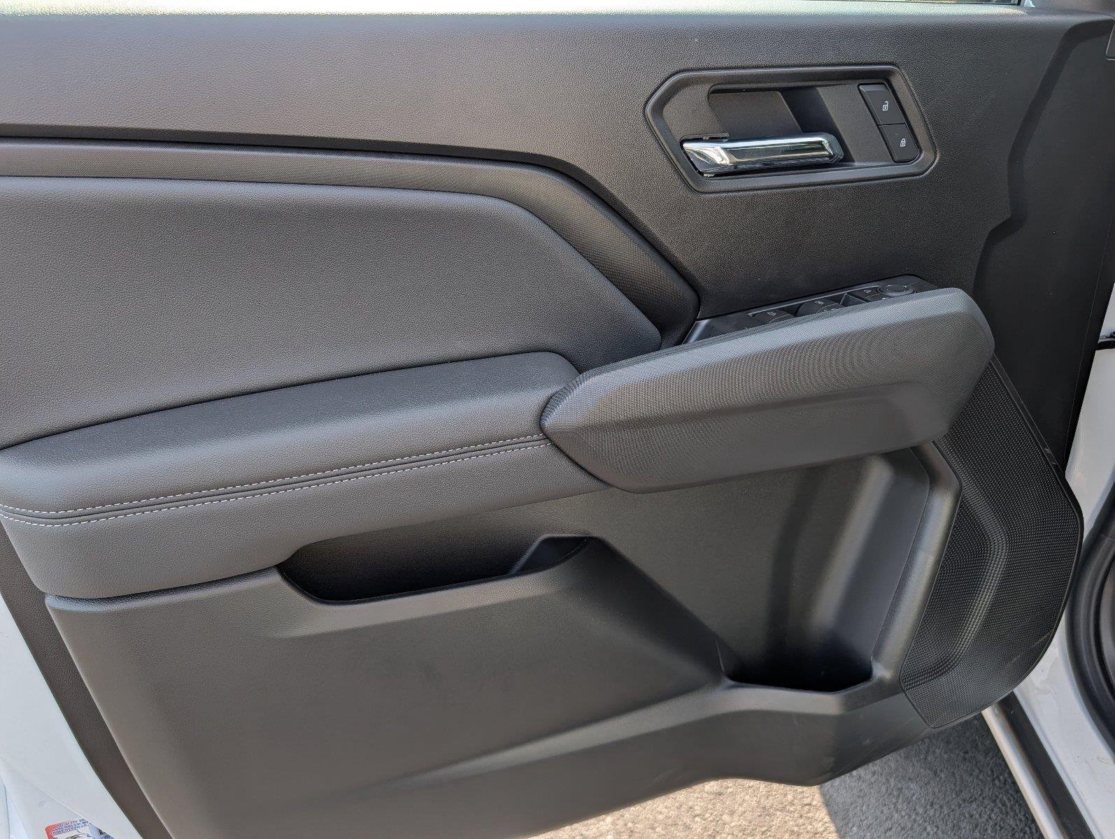 New 2026 Summit White GMC Elevation image 15