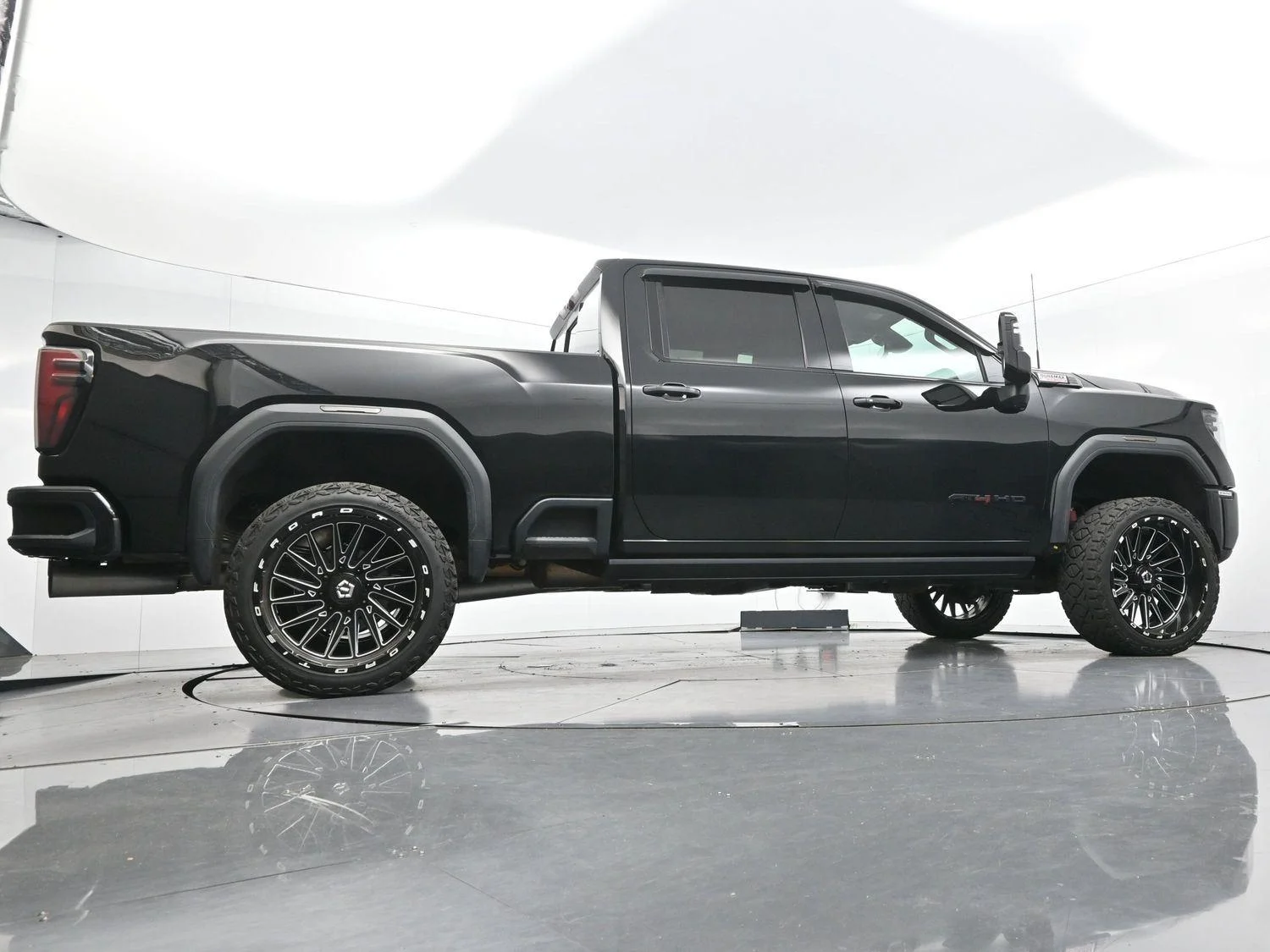 Used 2024 Onyx Black GMC AT4 image 51