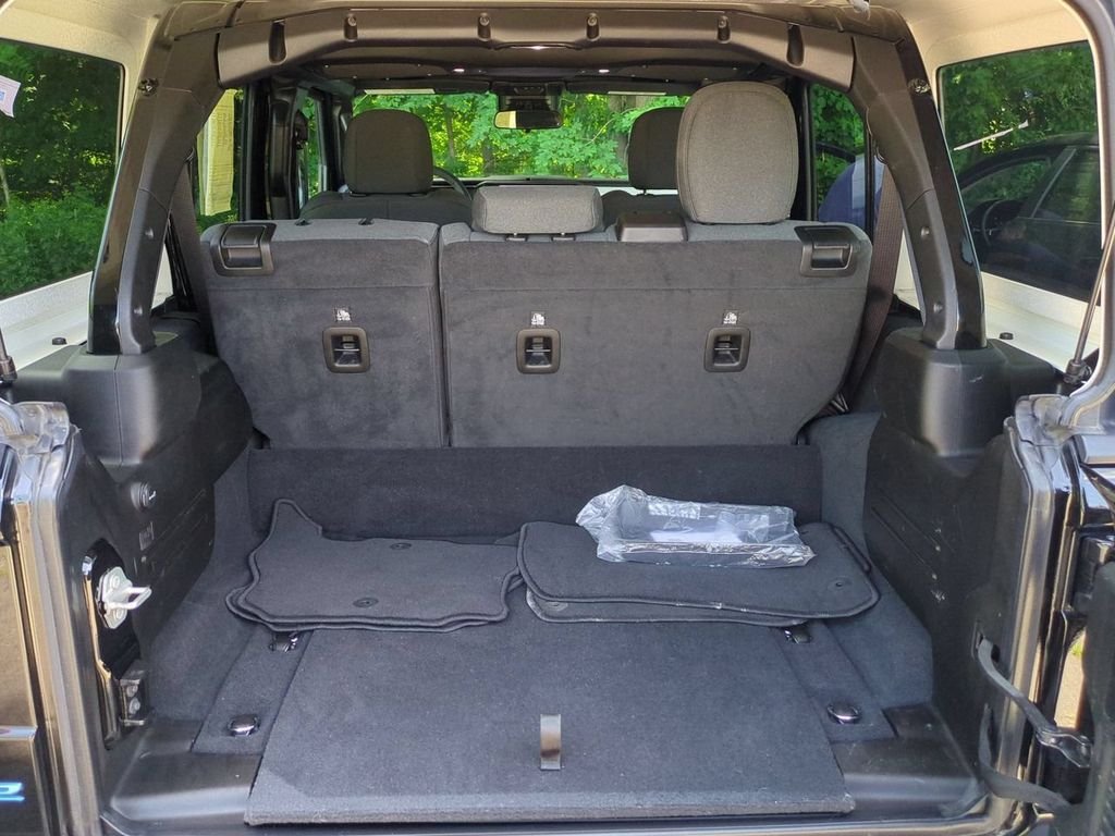 Used 2024 Black Jeep Sport S 4xe image 25