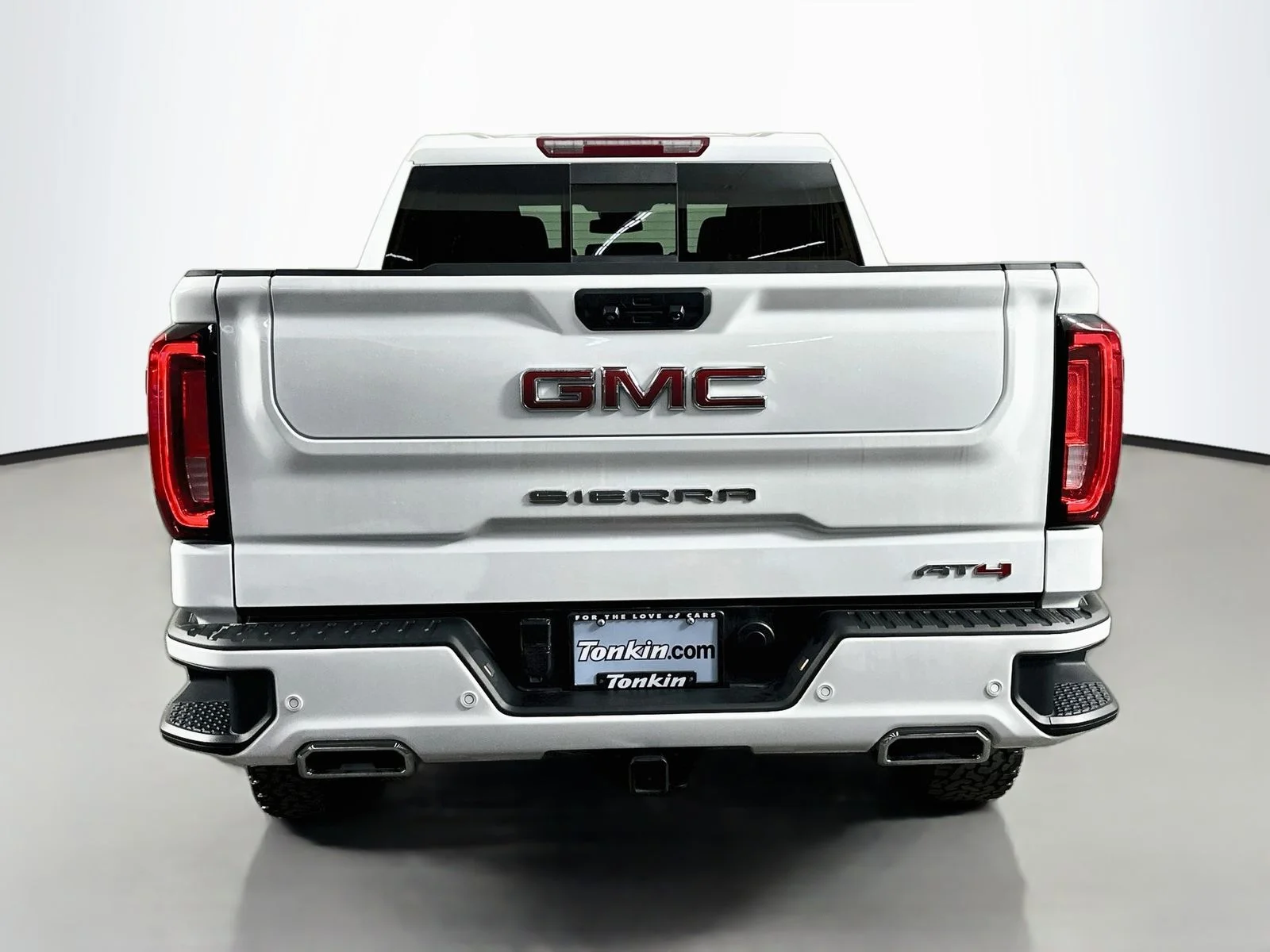 Used 2022 Summit White GMC AT4 image 6