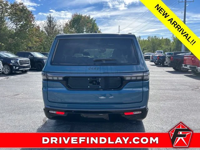 Used 2026 Blue Jeep Upland image 11