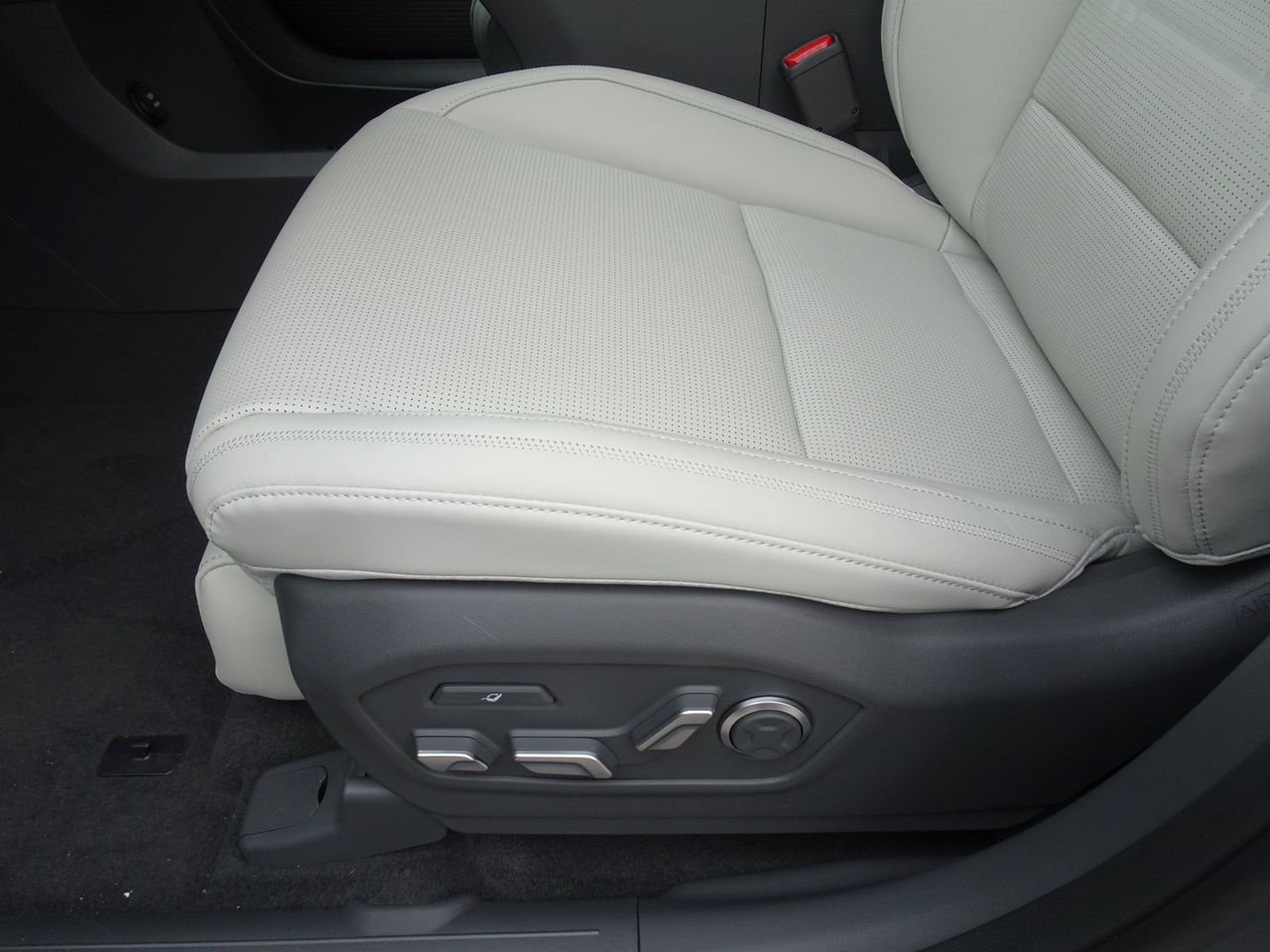 New 2026 Gray Hyundai Calligraphy AWD image 9